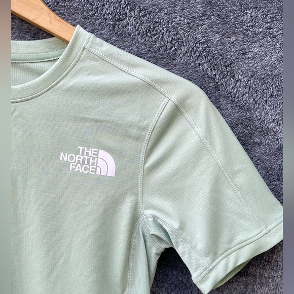 The North Face Women’s Sunriser Short-Sleeve T-Shirt - Misty Sage - Picture 2 of 7